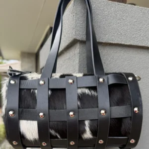 Shell capsule shoulder bag for women in cowhide leather