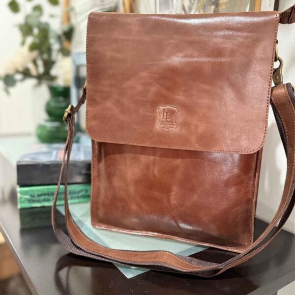 Shoulder slim fit laptop bag