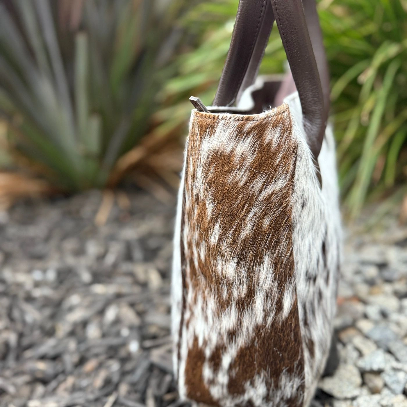 Genuine cowhide leather tote handbag with shoulder straps