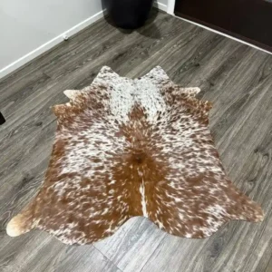 Beige & White Cowhide Rug – Natural Soft Leather Floor Piece