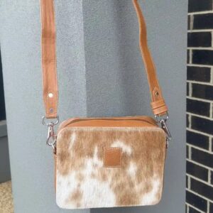 box-style-crossbody-bag