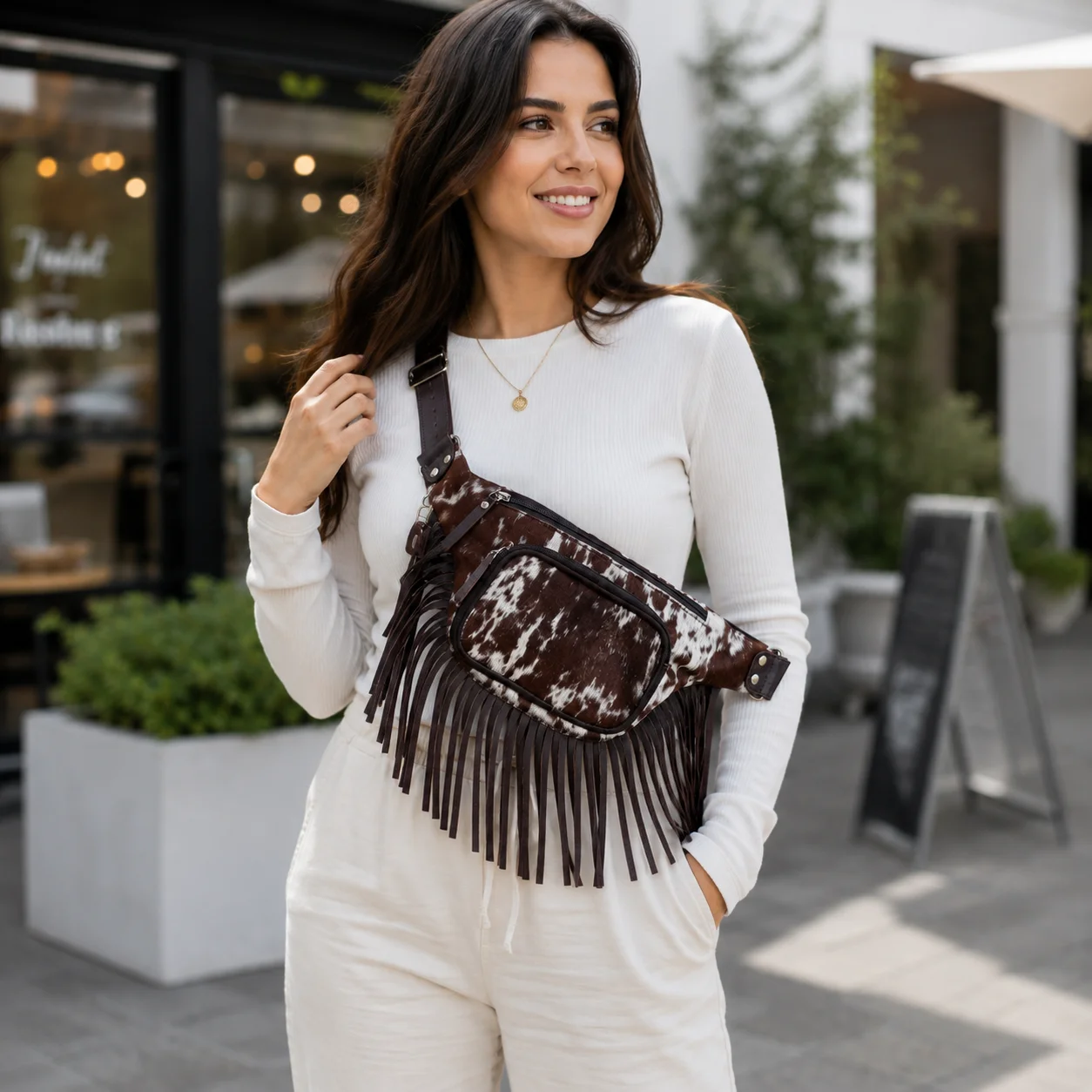 cowhide-fanny-pack-with-fringe-western-waist-bag